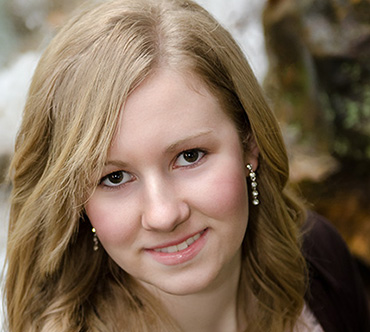 outdoor senior pictures