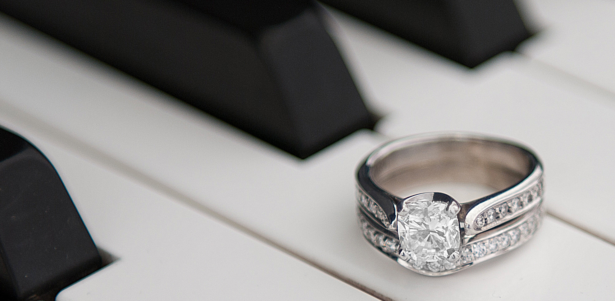 Creative Wedding Ring 